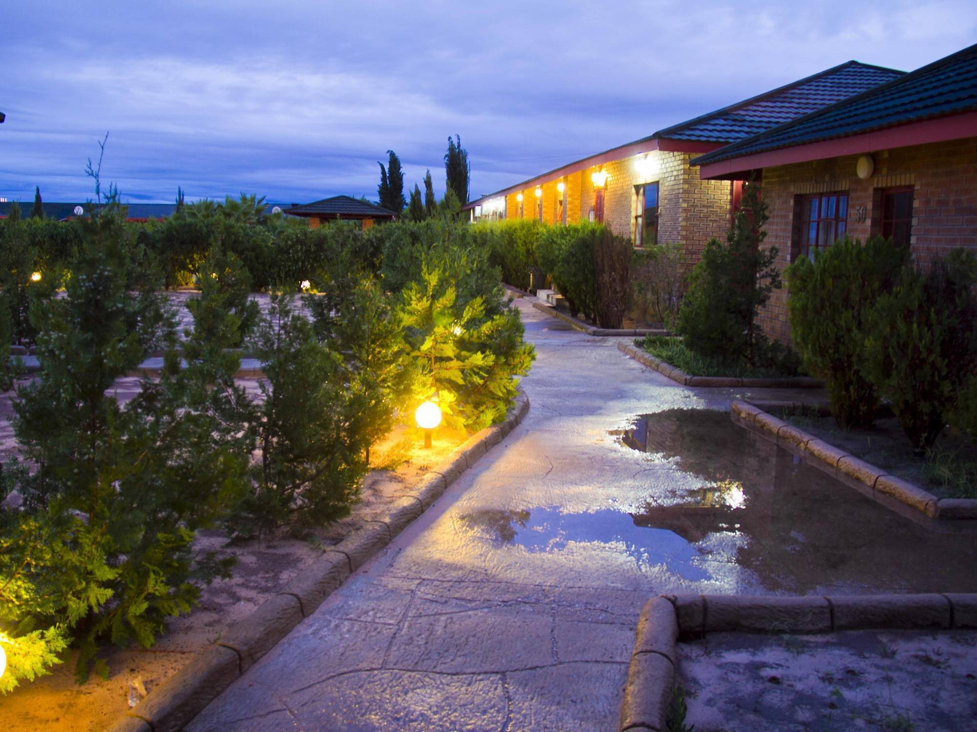 Cresta Jwaneng Hotel Exterior photo
