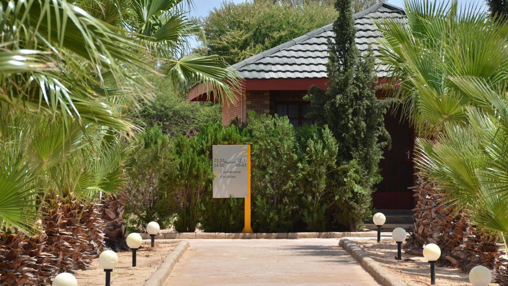 Cresta Jwaneng Hotel Exterior photo