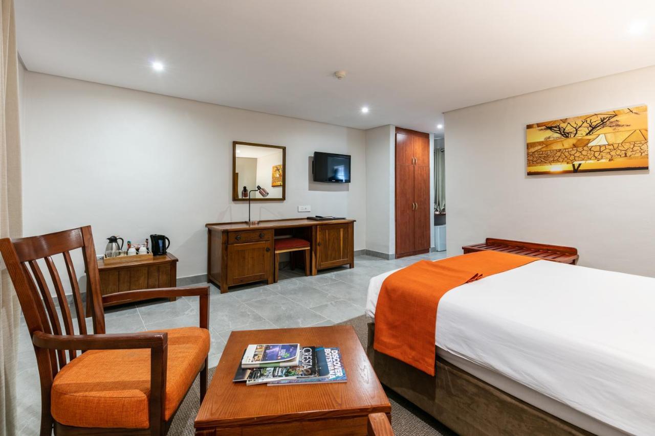 Cresta Jwaneng Hotel Exterior photo