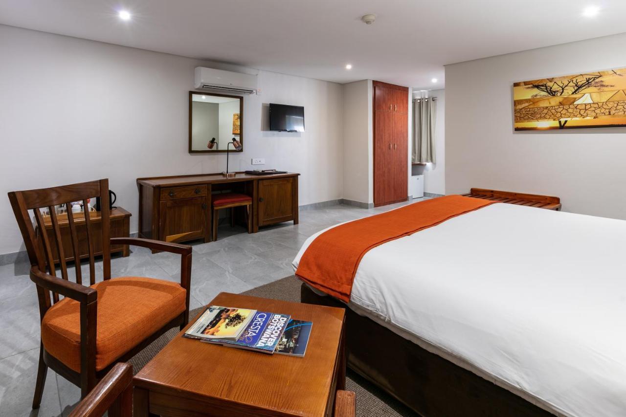 Cresta Jwaneng Hotel Exterior photo